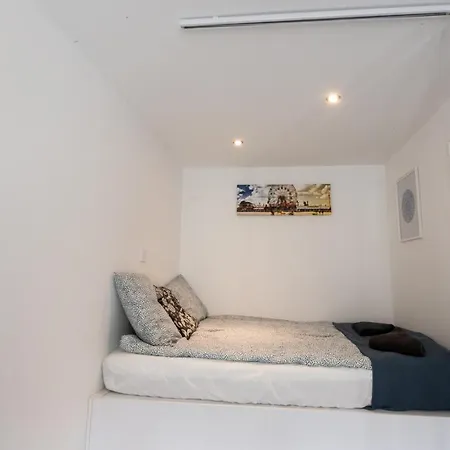 דירה Modern Downtown Retreat At Akacfa 36