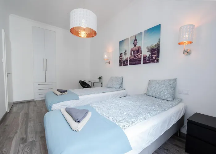 Modern Downtown Retreat At Akacfa 36