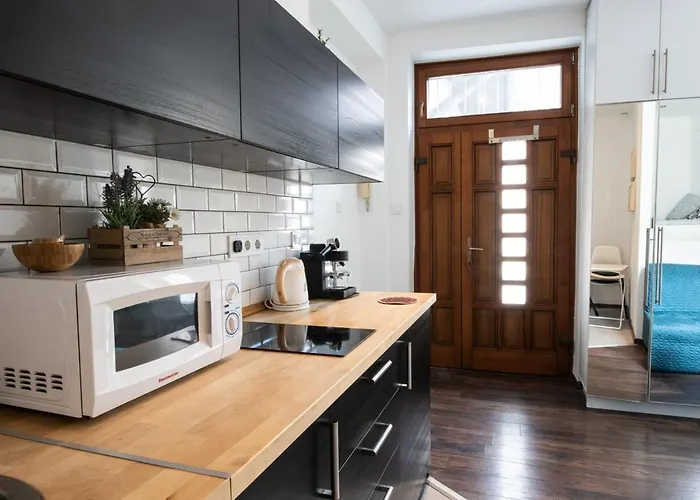 Modern Downtown Retreat At Akacfa 36 Apartmán