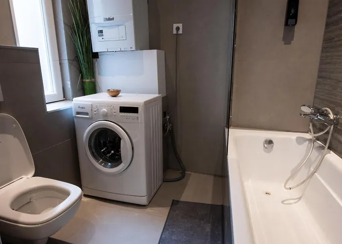 Apartmán Modern Downtown Retreat At Akacfa 36 *